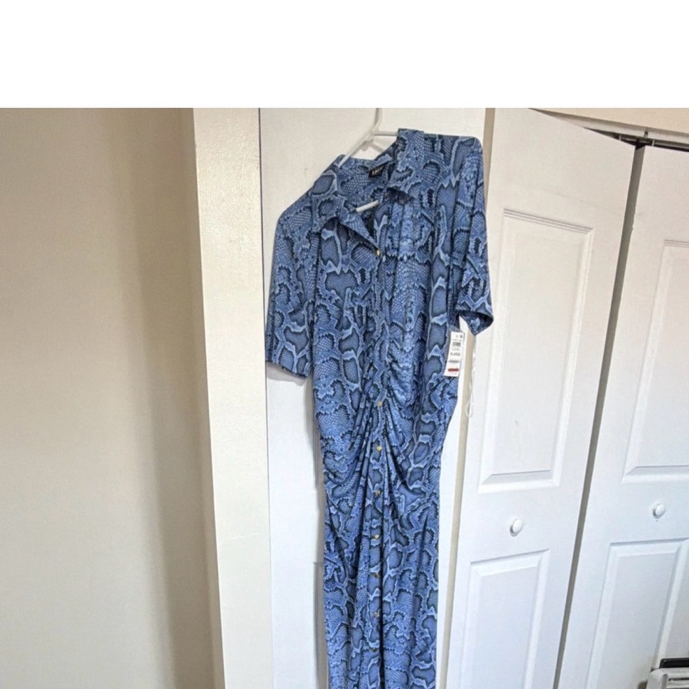 INC International Concepts Blue Patterned Garment